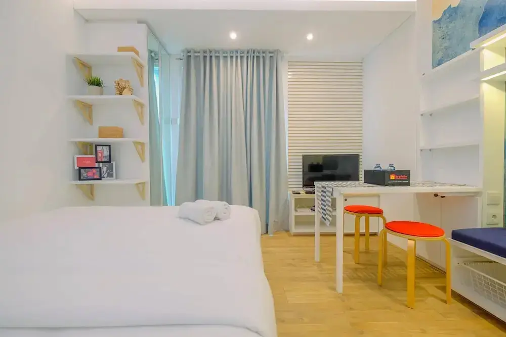 Джакарта: Comfortable Studio Apartment at Woodland Park Residence