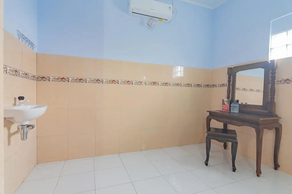 Ванаяса: RedDoorz Syariah @ Tambak Mekar Street Subang
