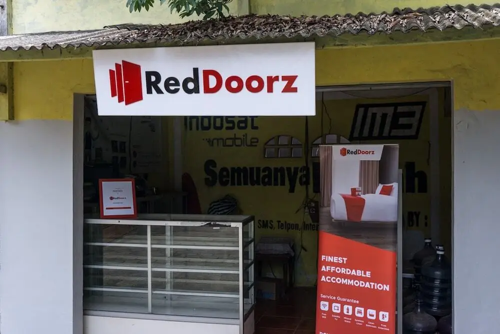 RedDoorz @ WR Supratman Pacitan — фото 1