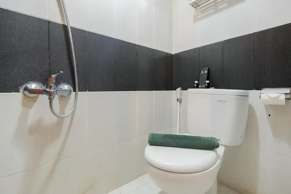 Депок: Cozy Studio Apartment at Cinere Bellevue