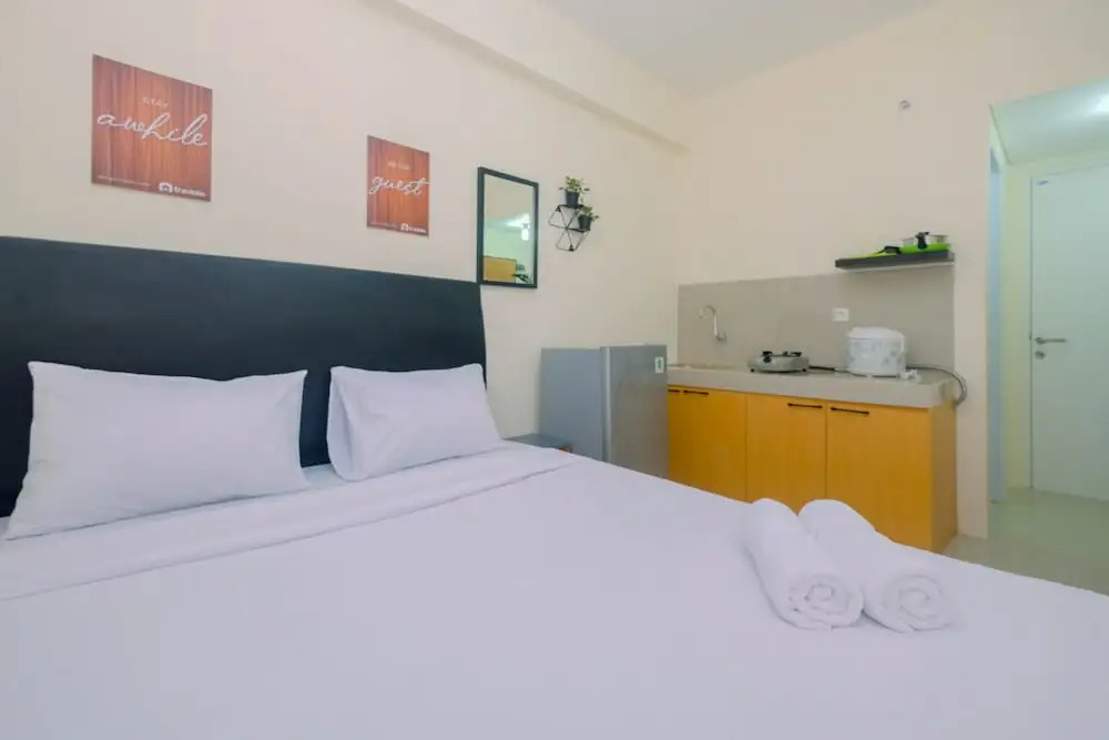 Богор: Comfy Studio Bogorienze Resort Apartment near The Jungle Fest By Travelio