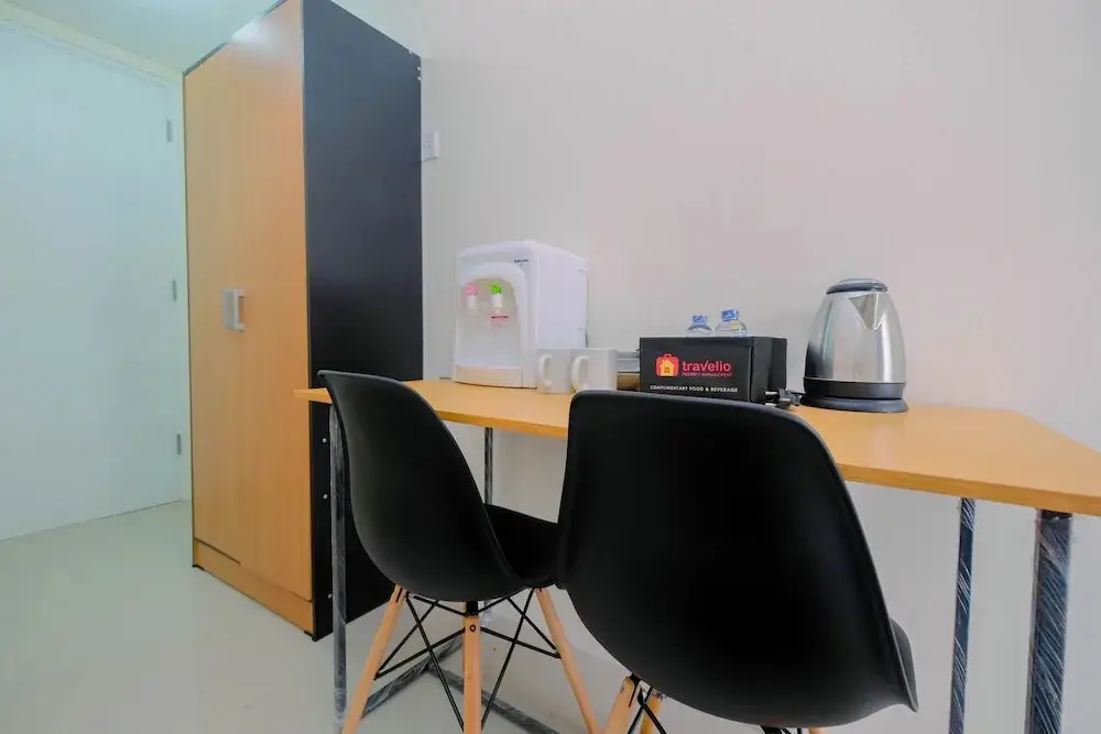 Богор: Comfy Studio Bogorienze Resort Apartment near The Jungle Fest By Travelio
