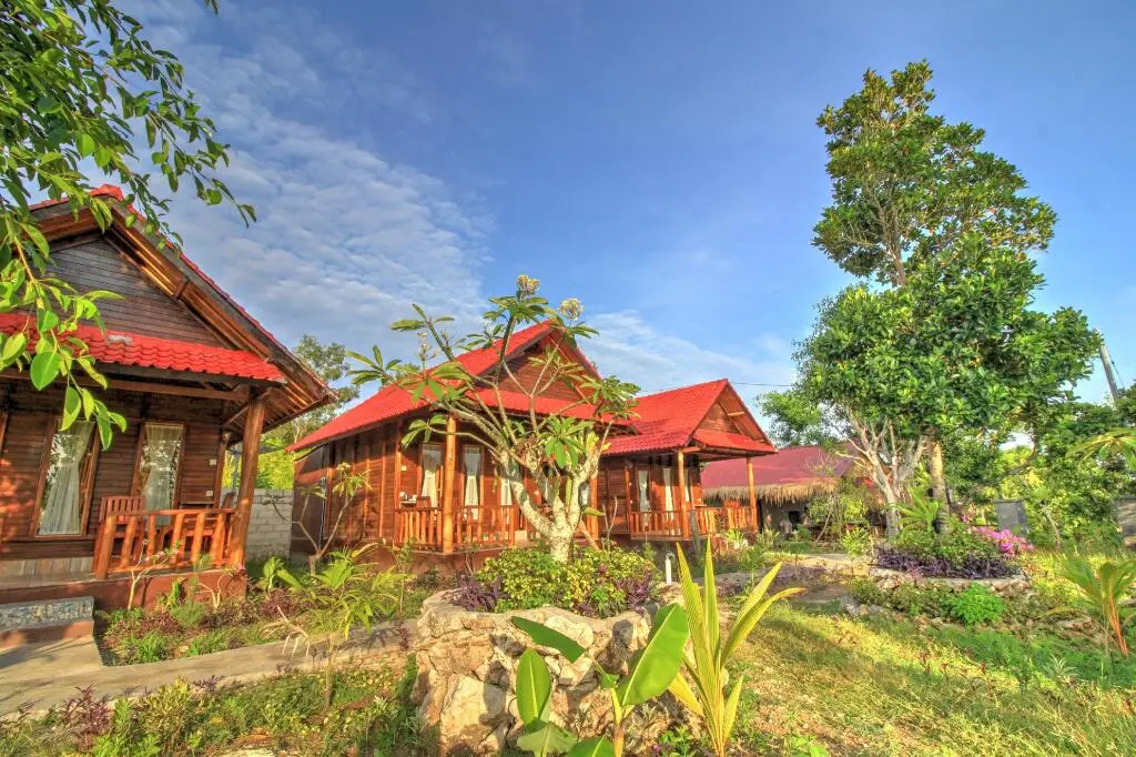 Пенида: Ayu Hill Bungalow