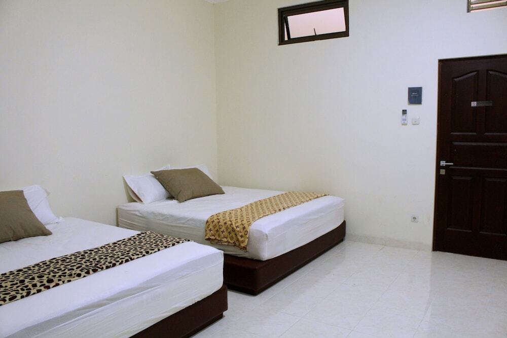 Депок: Victory Guest House