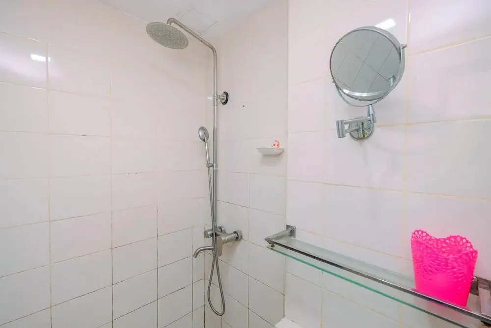 Бекаси: Highest Value 2BR at Lagoon Bekasi Town Square Apartment