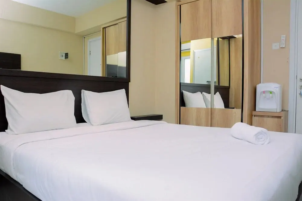 Джакарта: Stylish and Convenient Studio Green Pramuka Apartment
