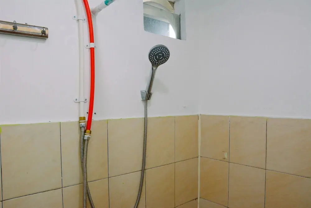 Джакарта: Stylish and Convenient Studio Green Pramuka Apartment