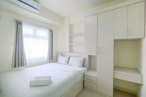 Chic and Cozy 2BR Apartment at Green Pramuka City — фото 1