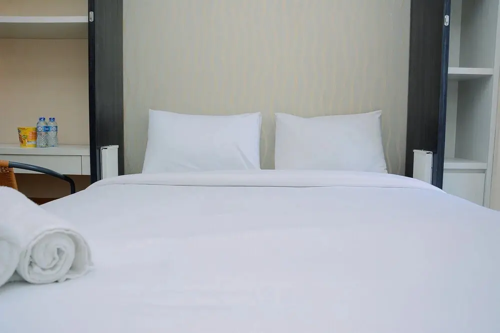 Джакарта: Comfy Studio Green Pramuka Apartment with City View