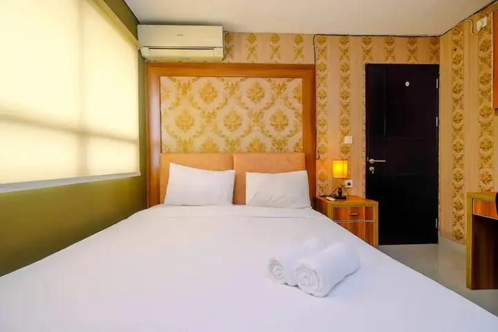 Legok: Comfy and Minimalist 1BR Apartment at Atria Residence