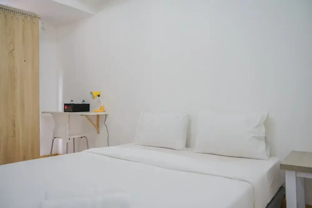 Legok: New Furnished with Cozy Stay Studio @ M-Town Residence Apartment