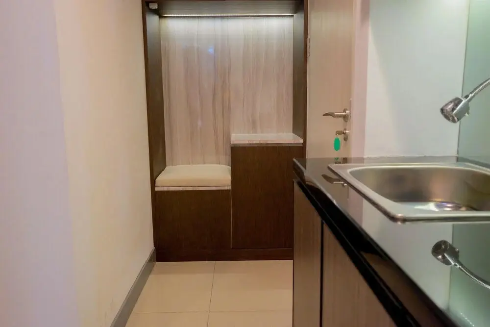 Бекаси: Elegant 1BR at Grand Kamala Lagoon Apartment
