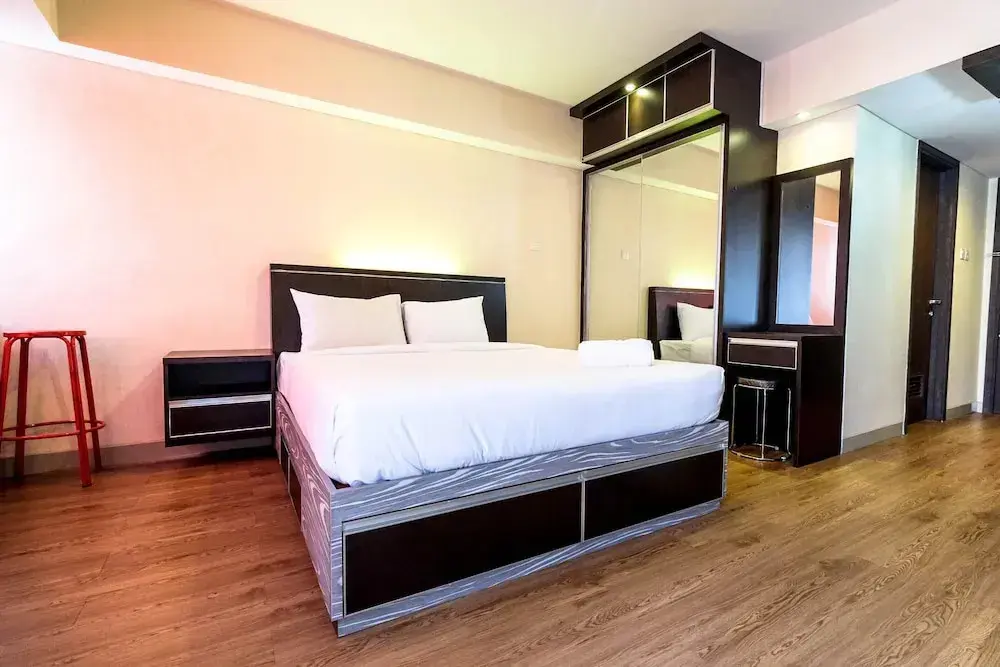 Джакарта: Minimalist Studio Apartment at H Residence