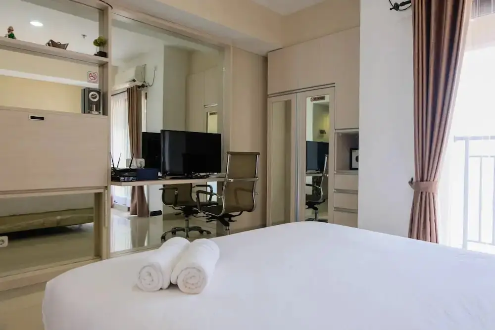 Legok: Best Price Studio Apartment at Atria Residence near Mall