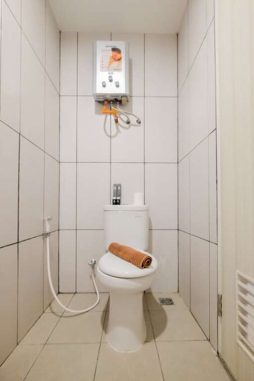 Бекаси: Cozy and Comfort Studio Grand Kamala Lagoon Apartment