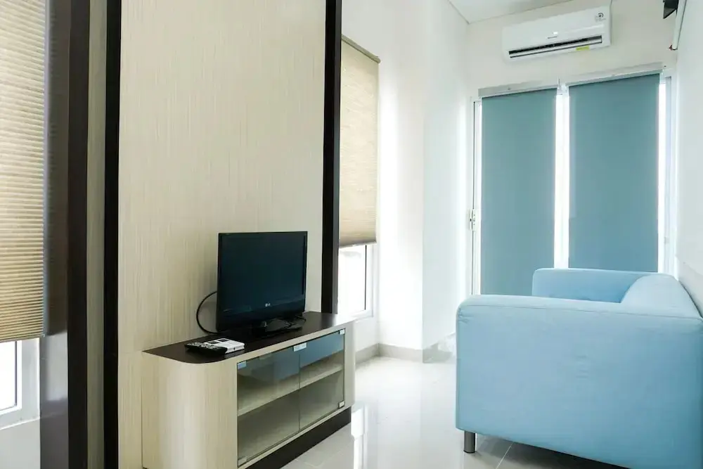 Джакарта: Homey 2BR at Paradise Mansion Apartment