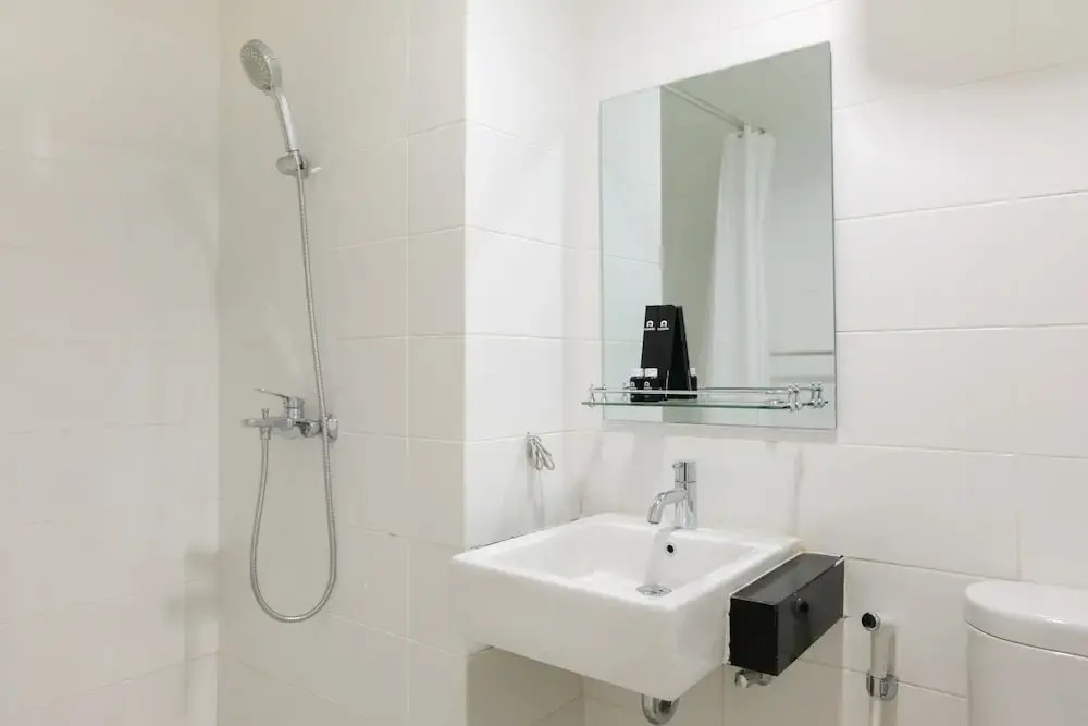 Южный Тангеранг: Modern City View Studio Apartment at Tuscany Residences