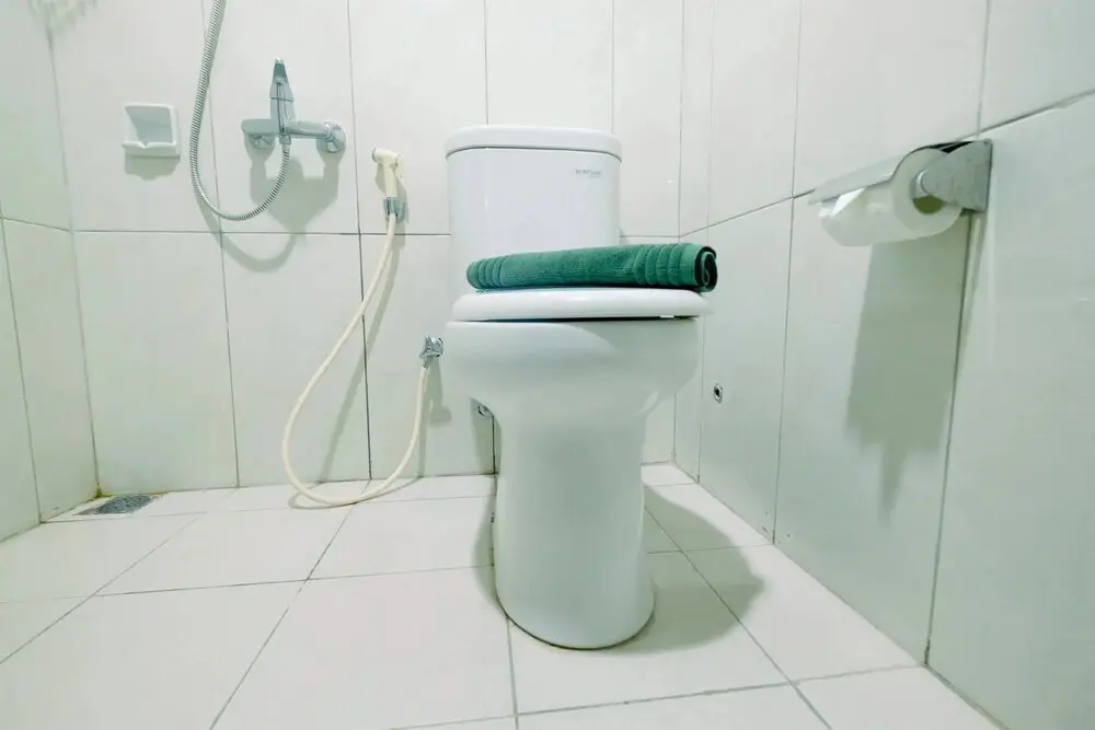 Джакарта: Comfy 2BR Apartment at Nifarro Park Pasar Minggu