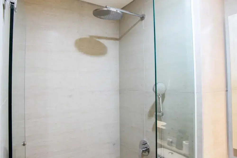 Джакарта: Sea View 1BR at Gold Coast Apartment near PIK