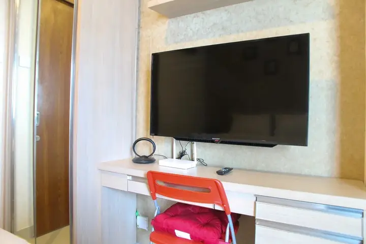 Бекаси: Minimalist and Comfy 1BR Grand Kamala Lagoon Apartment