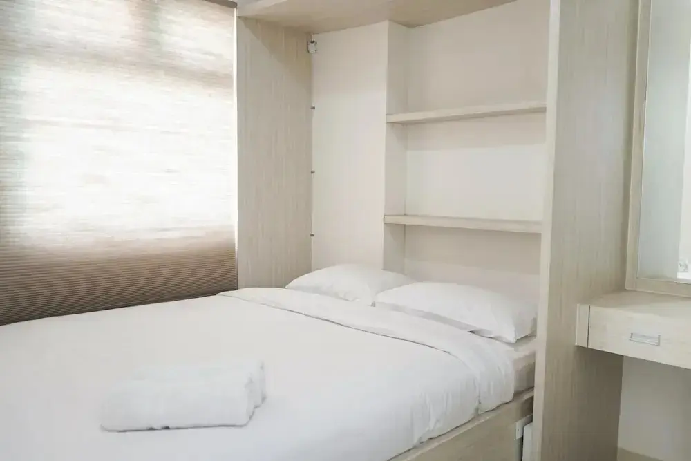 Джакарта: 2BR Apartment with Sofa Bed at Green Pramuka City