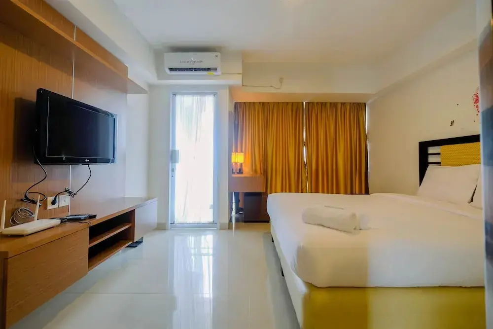 Джакарта: Highest Value Studio Apartment at H Residence