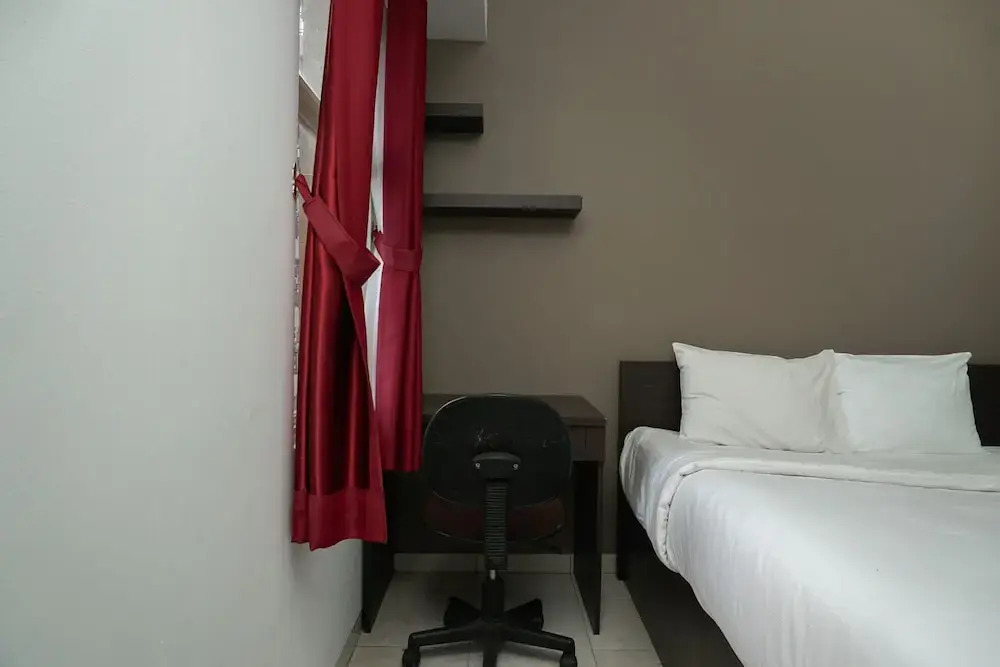 Депок: Elegant Studio Apartment at Margonda Residence 2