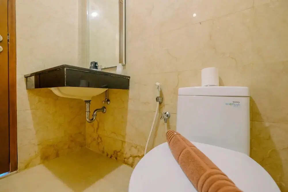 Джакарта: Spacious Cozy and Relax 2BR at L'Avenue Apartment