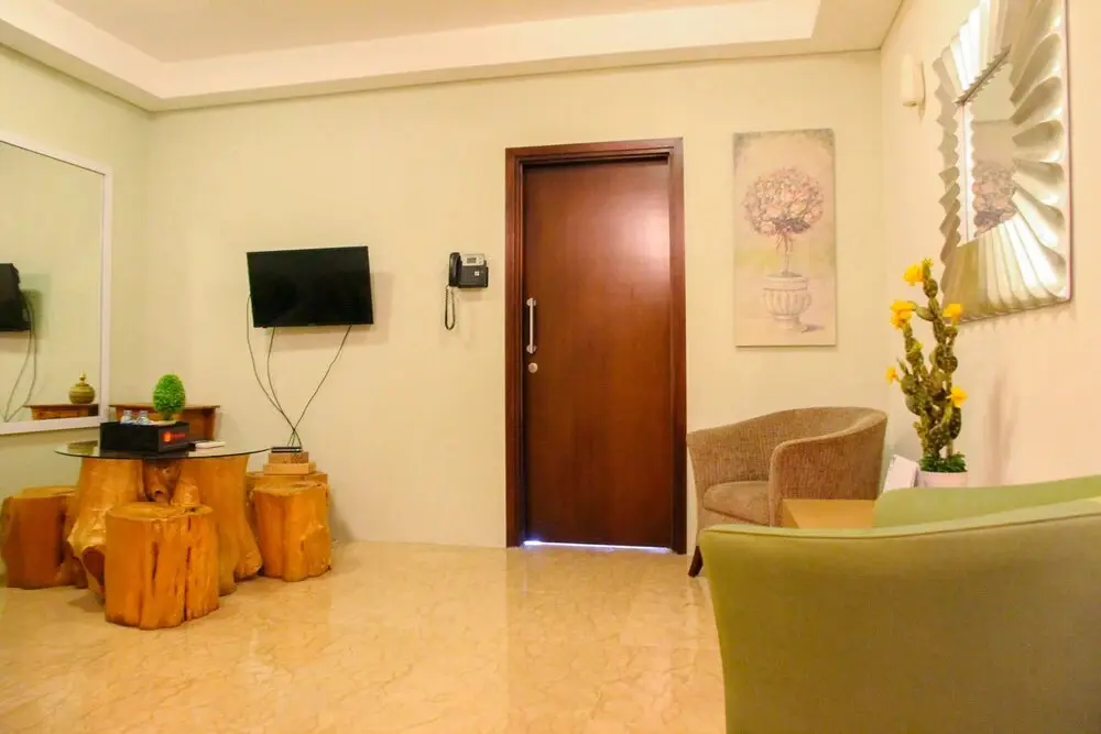 Джакарта: Modern and Spacious 1BR Apartment at L'Avenue