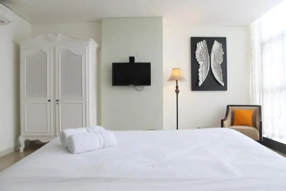 Джакарта: Modern and Spacious 1BR Apartment at L'Avenue