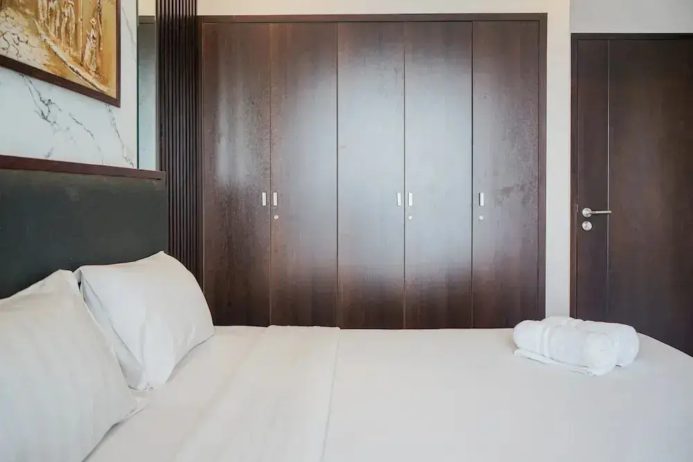Legok: Lavish and Pleasant 2BR Apartment at The Branz BSD