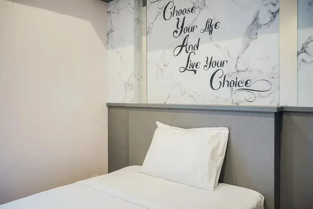 Legok: Lavish and Pleasant 2BR Apartment at The Branz BSD