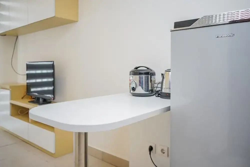 Legok: Simply Furnished and Cozy Living Studio @ Saveria Apartment