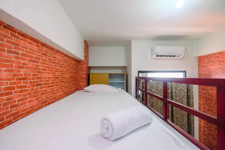 Депок: Cozy and Minimalist Studio at Dave Apartment