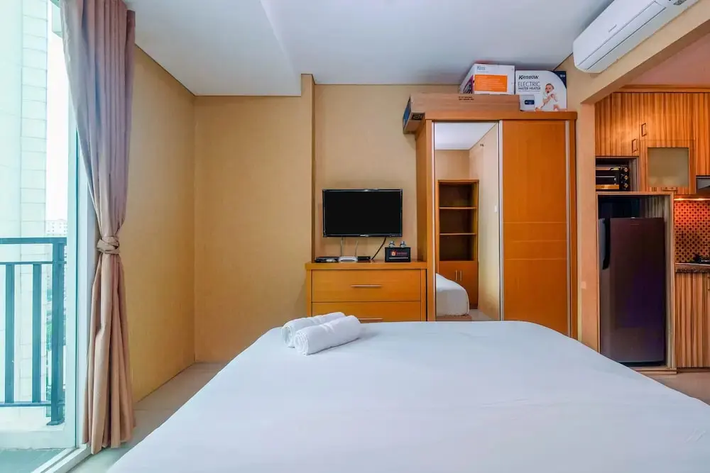 Джакарта: Exclusive Studio Apartment at Woodland Park Residence
