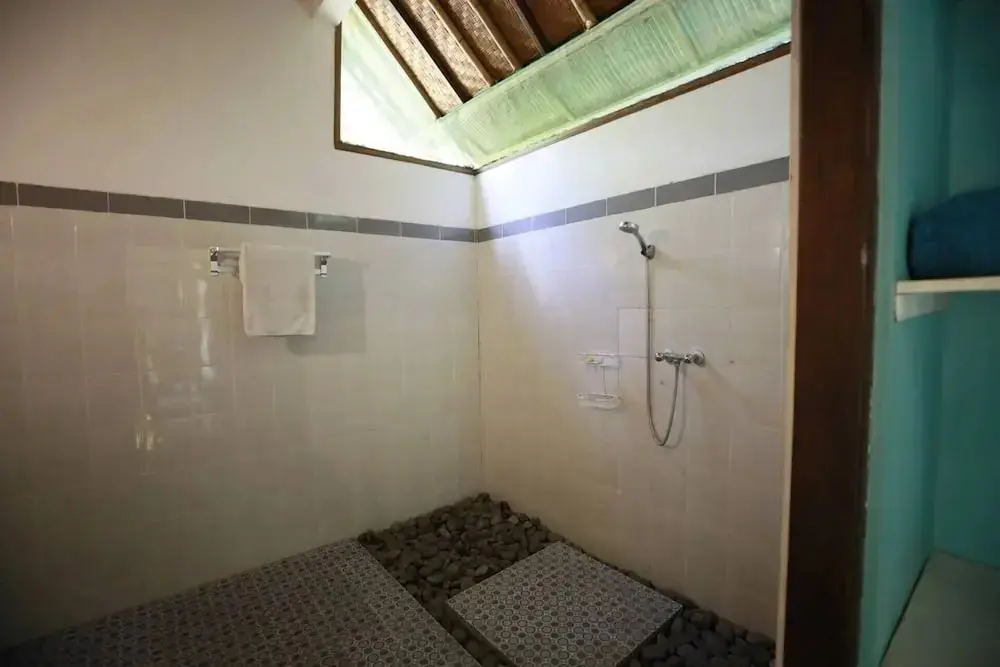 Пурвакерти: Kirana Homestay - Breeze Bungalow