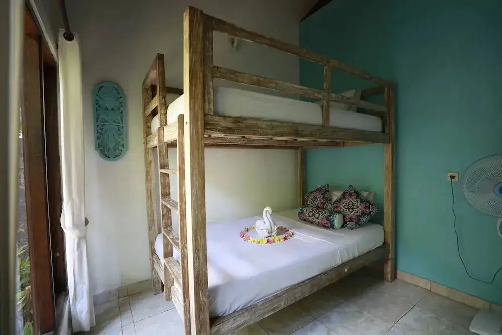 Пурвакерти: Kirana Homestay - Breeze Bungalow