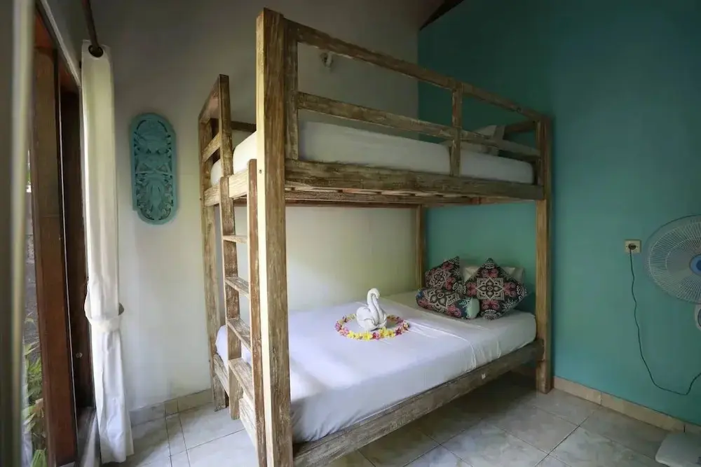 Пурвакерти: Kirana Homestay - Breeze Bungalow