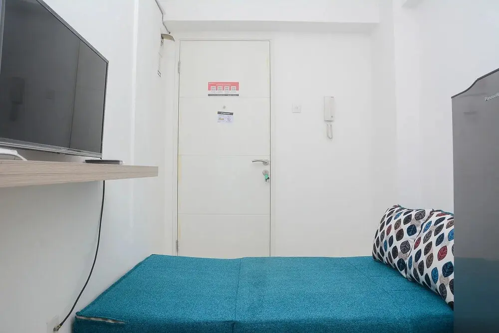 Джакарта: Minimalist and Stylish 1BR Bassura City Apartment