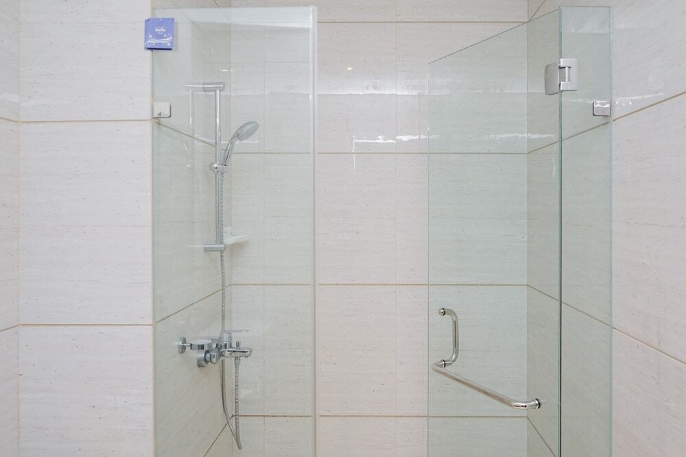 Южный Тангеранг: Chic and Strategic Studio Brooklyn Alam Sutera Apartment