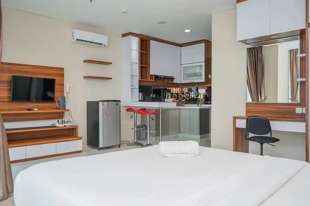Южный Тангеранг: Chic and Strategic Studio Brooklyn Alam Sutera Apartment