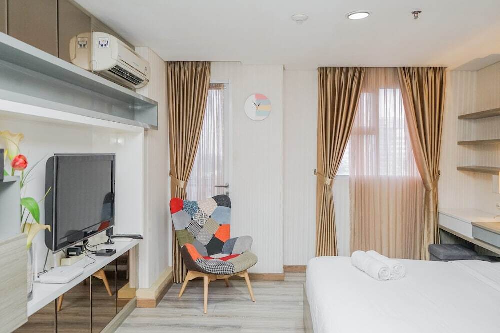 Южный Тангеранг: Best and Sweet Homey Studio Bintaro Icon Apartment