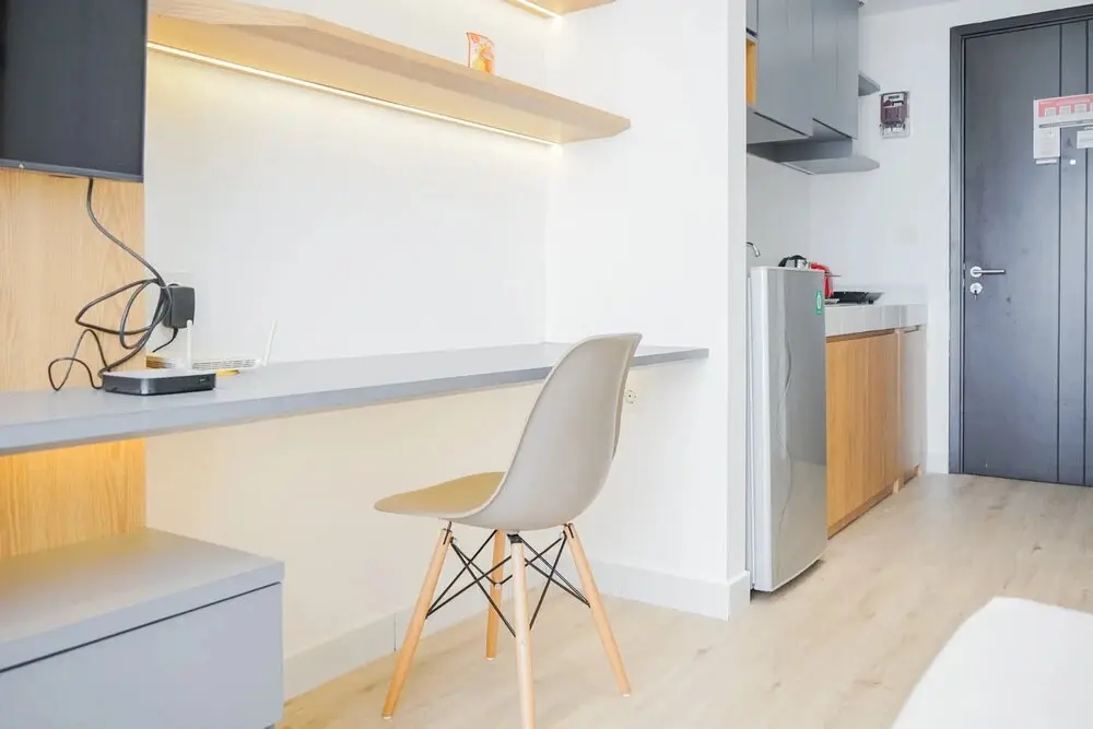 Южный Тангеранг: Modern Industrial Studio Apartment at Casa de Parco