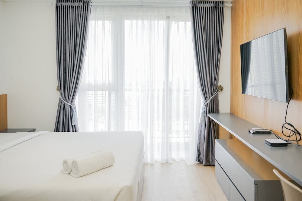 Южный Тангеранг: Modern Industrial Studio Apartment at Casa de Parco