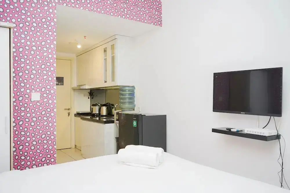 Legok: Cozy and Good Location Studio Apartment M-Town Residence