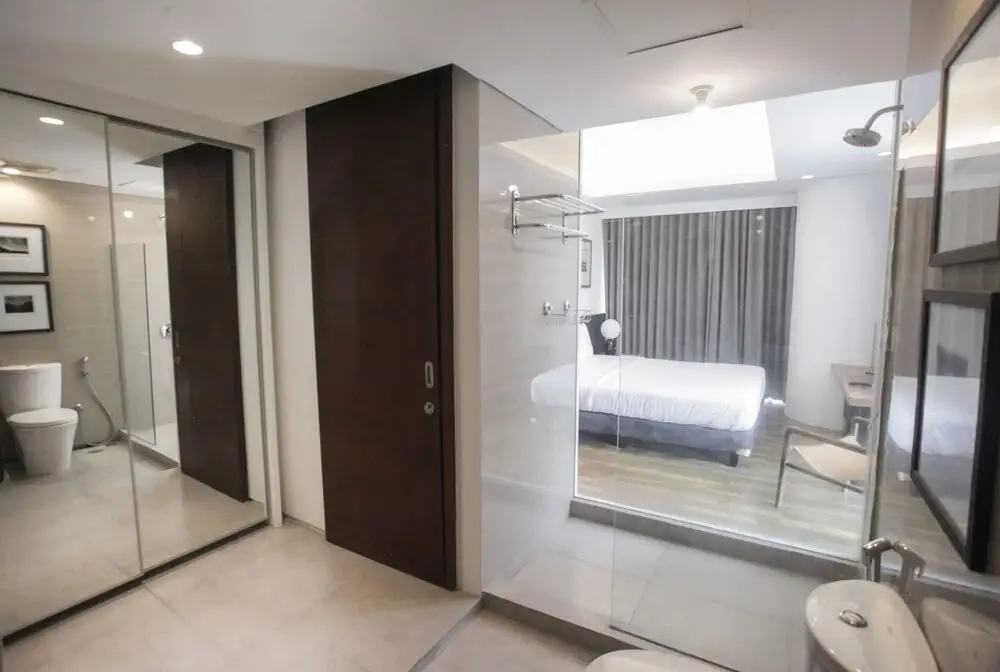 Сурабая: Premium 2BR Apartment near Marvell City Mall at The Linden