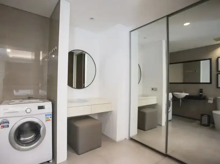 Сурабая: Premium 2BR Apartment near Marvell City Mall at The Linden