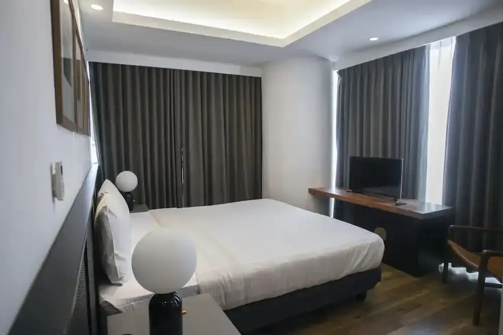 Сурабая: Premium 2BR Apartment near Marvell City Mall at The Linden