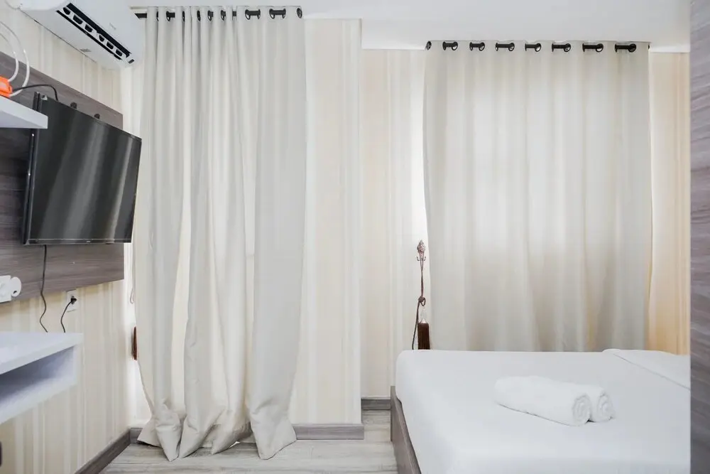 Южный Тангеранг: Modern Classic Studio Room Bintaro Icon Apartment