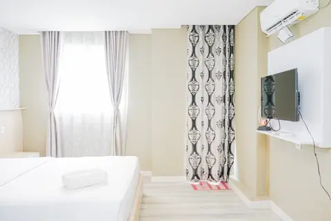 Spacious and Compact Studio Room at Bintaro Icon Apartment — фото 1